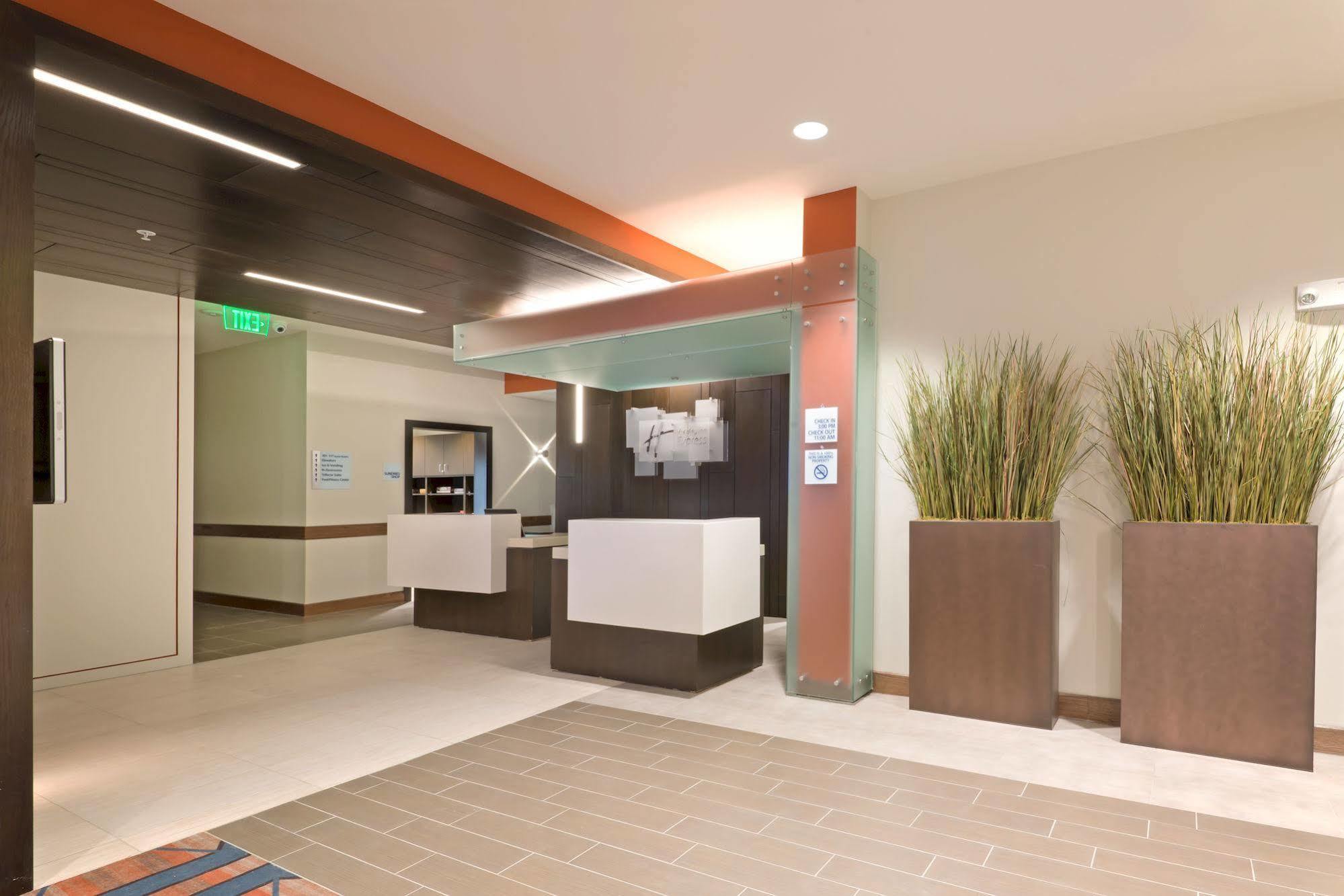 Holiday Inn Express Hotel & Suites Hot Springs By Ihg Экстерьер фото
